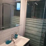 Yellow - Piata Victoriei *