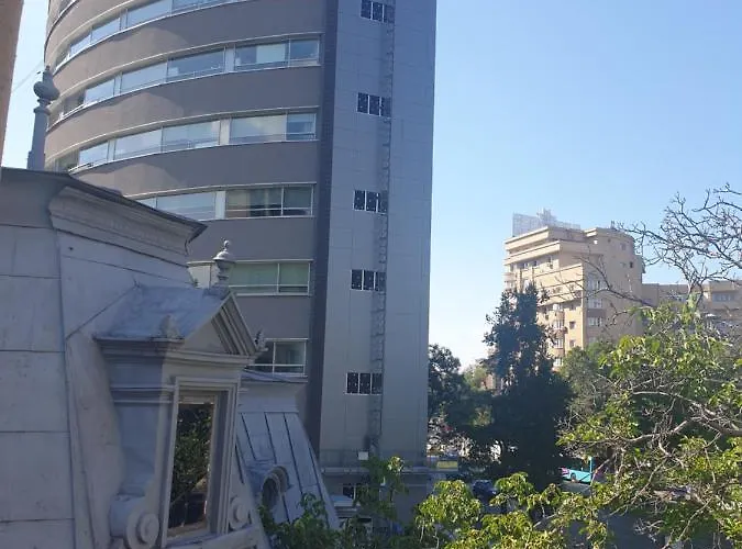 Yellow - Piata Victoriei Apartment *